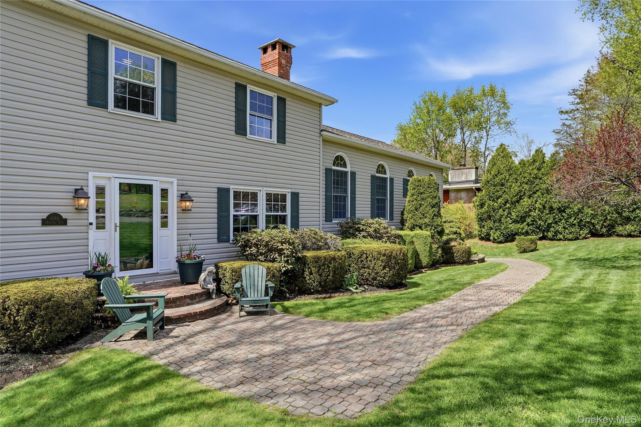 496 Mountain View Avenue