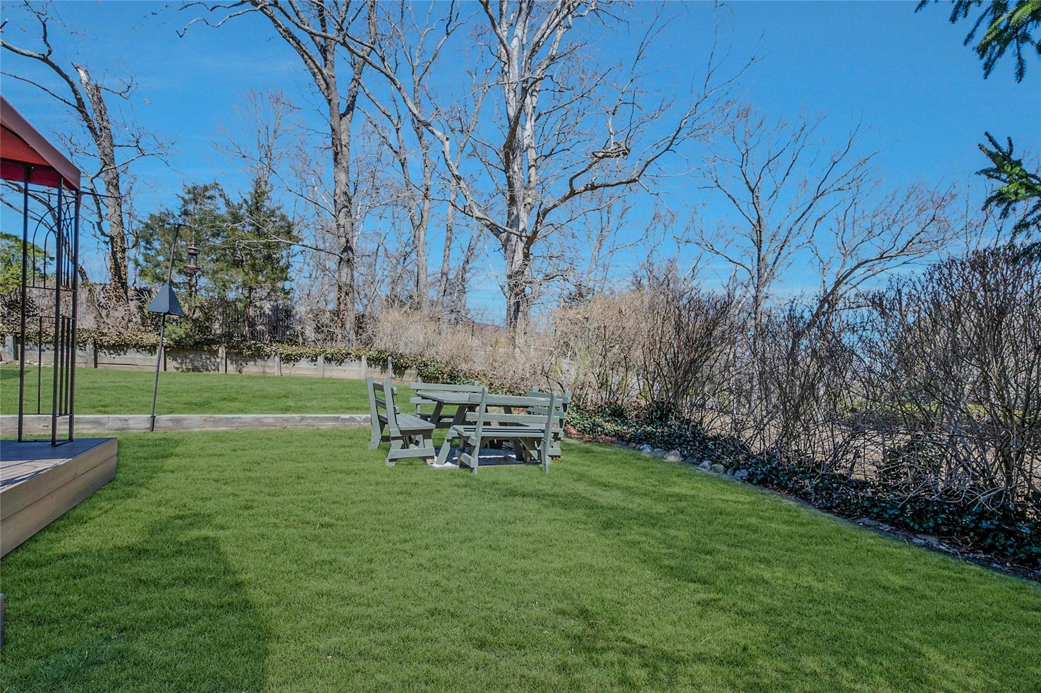 23 W Malverne Road, Sound Beach, New York image 36