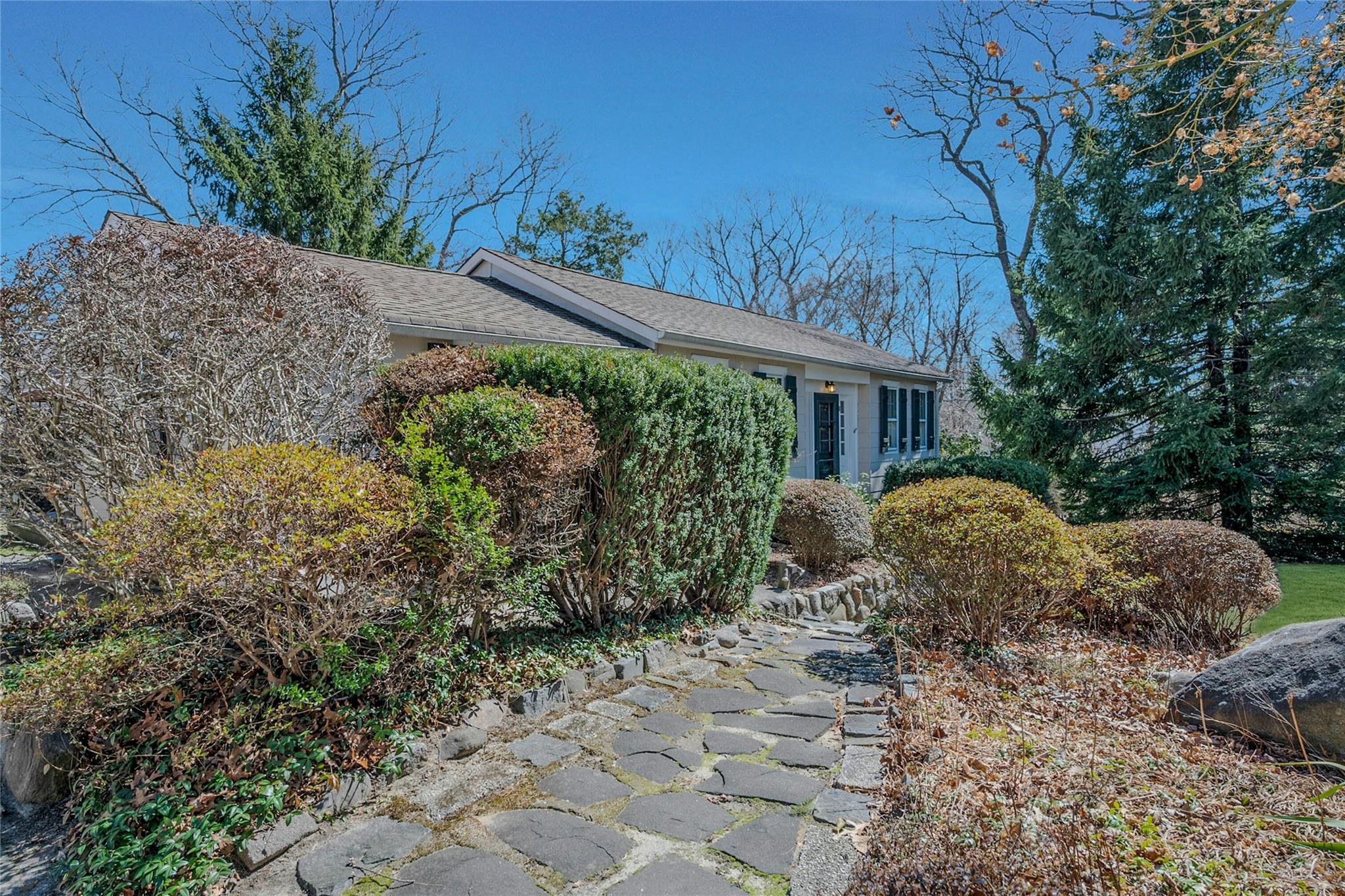 23 W Malverne Road, Sound Beach, New York image 5