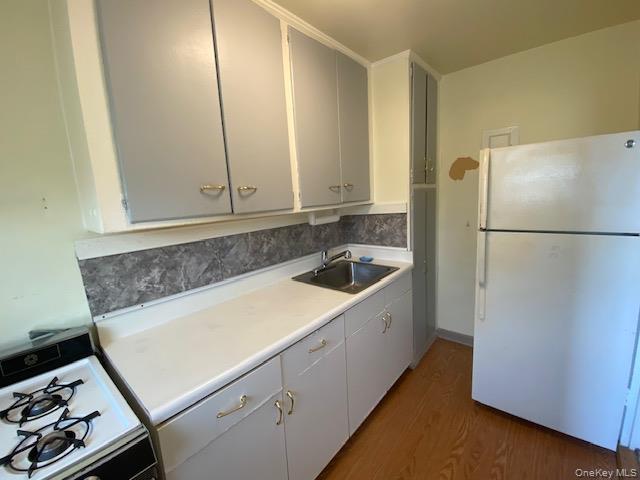 245-39 77th Crescent F-2