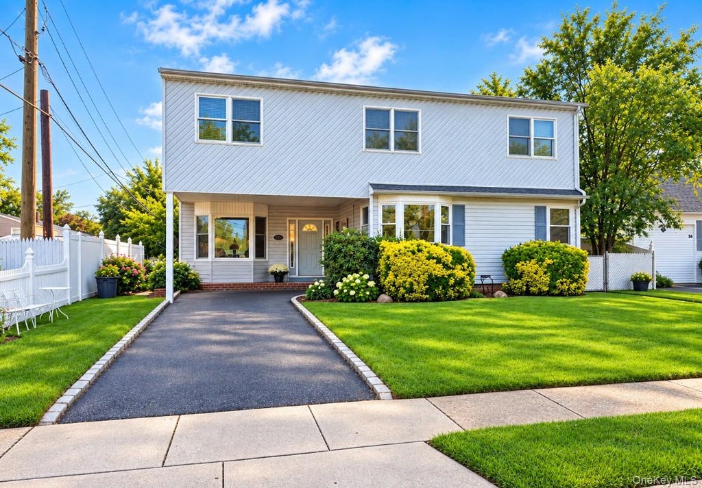 Photo of 58 Curtis Place, Bethpage, NY 11714 (MLS # 1041697)