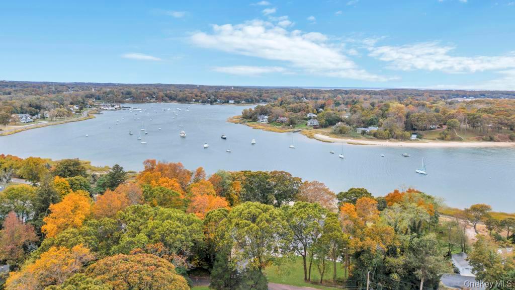 89 Van Brunt Manor Road