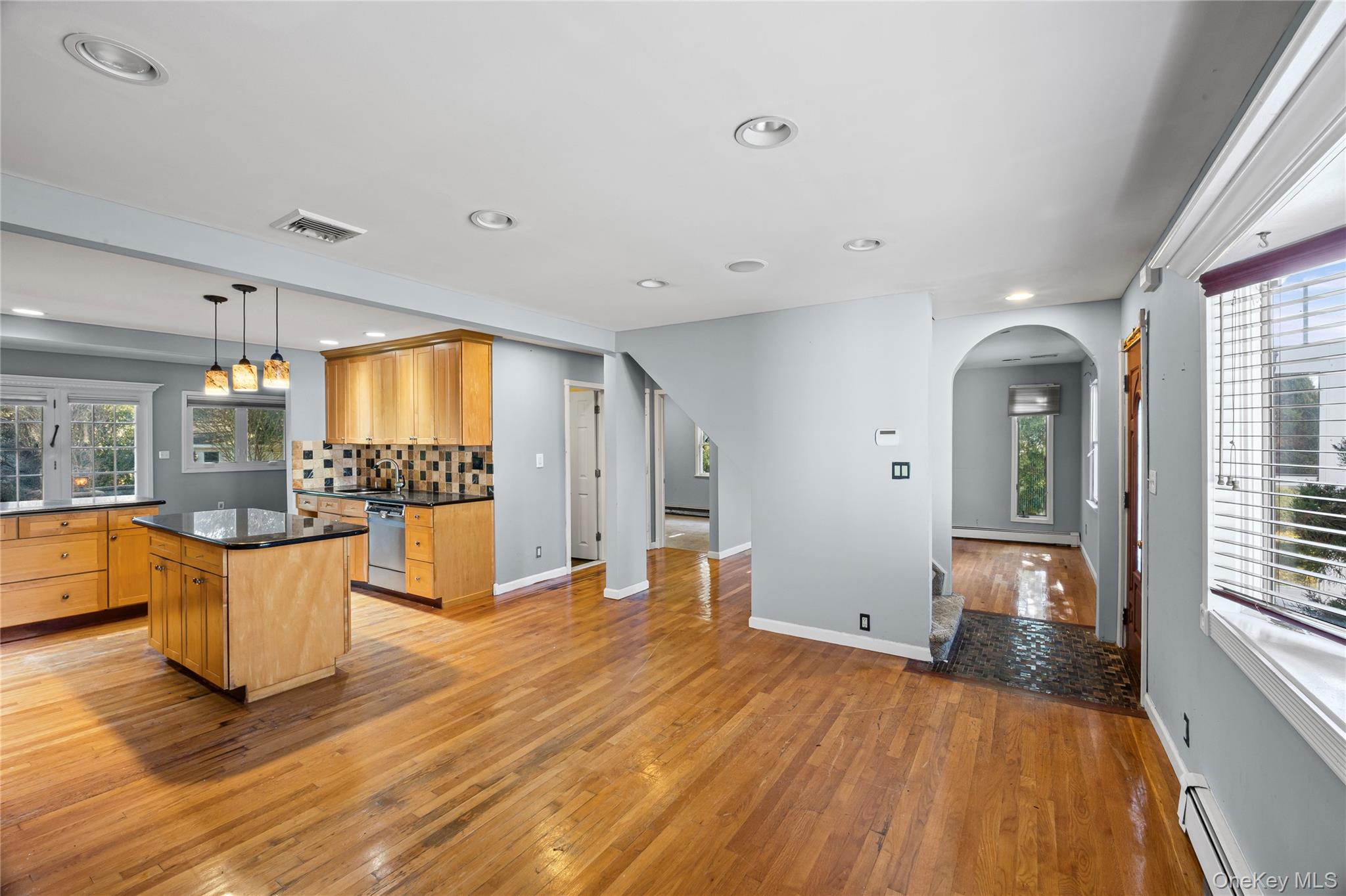 2181 Hortense Avenue