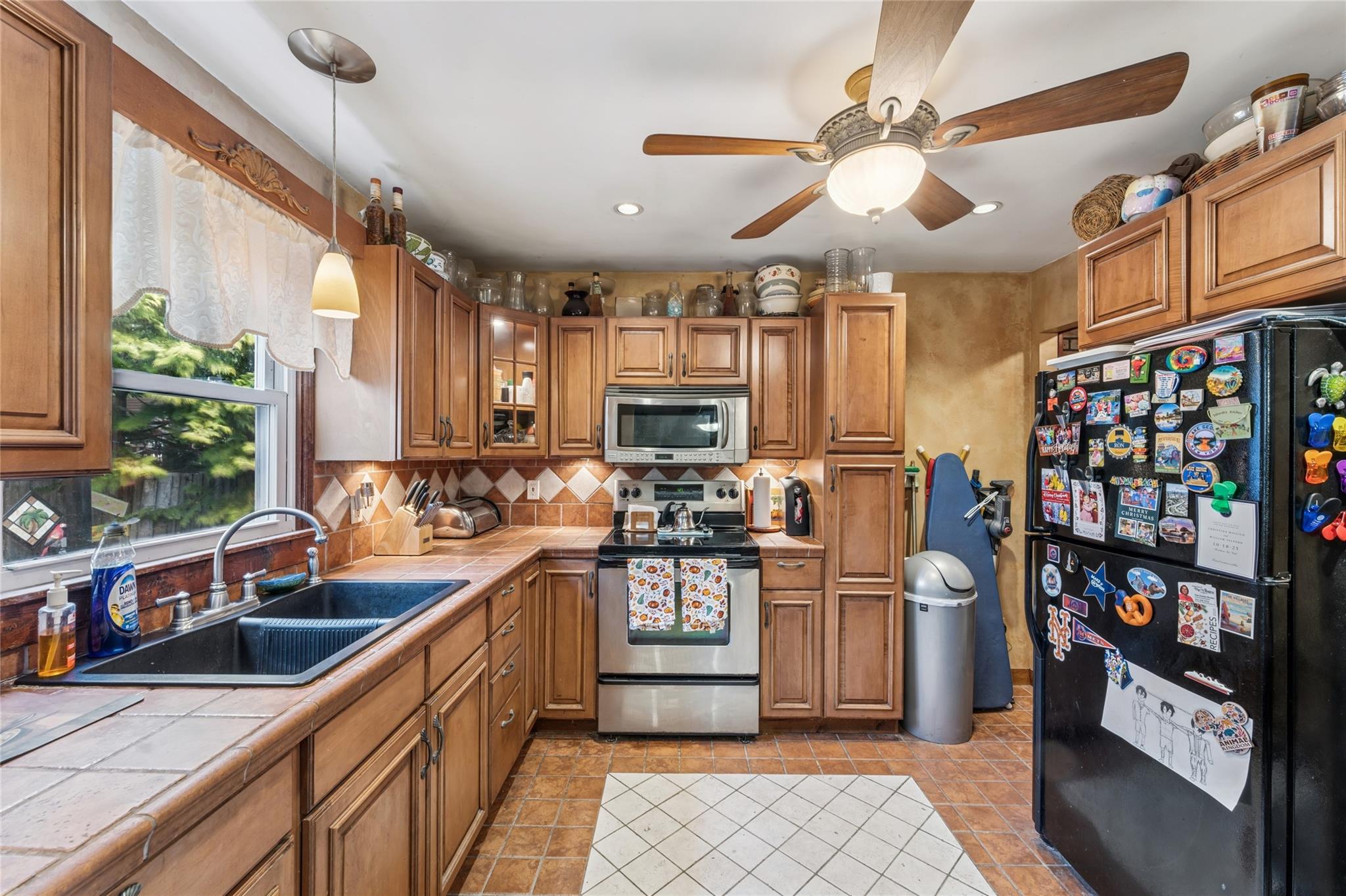 2035 Seaford Avenue, Seaford, New York image 6