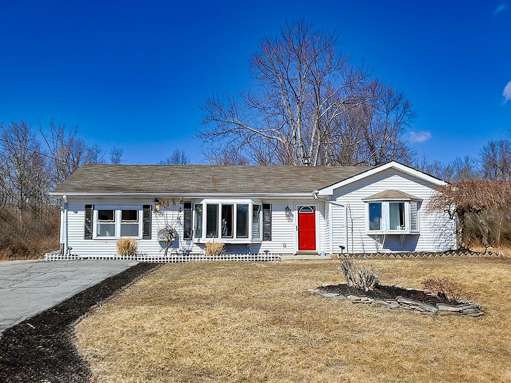 Rental Property at Ridgebury Road, New Hampton, New York - Bedrooms: 3 
Bathrooms: 2 
Rooms: 7  - $3,000 MO.