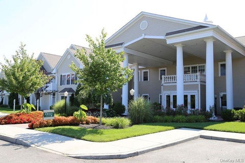 Apartment For Rent - 2200 Dolphin Lane #2202<br/> Holbrook, NY 11741