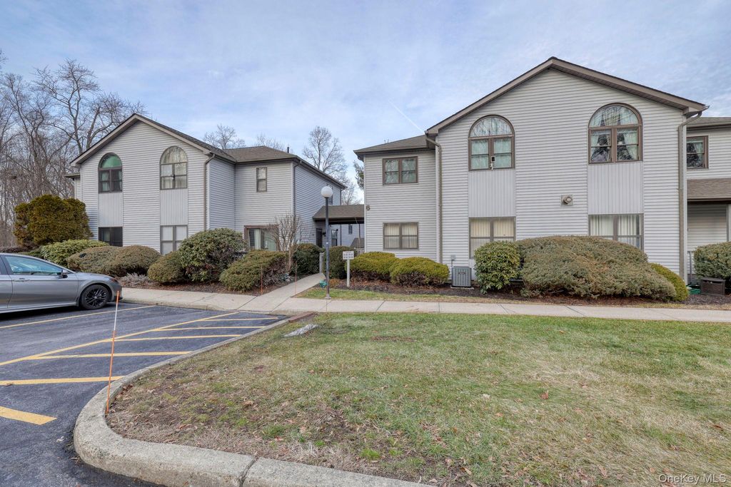 Photo of 86 Albert Court, Monroe, NY 10950 (MLS # 952022)