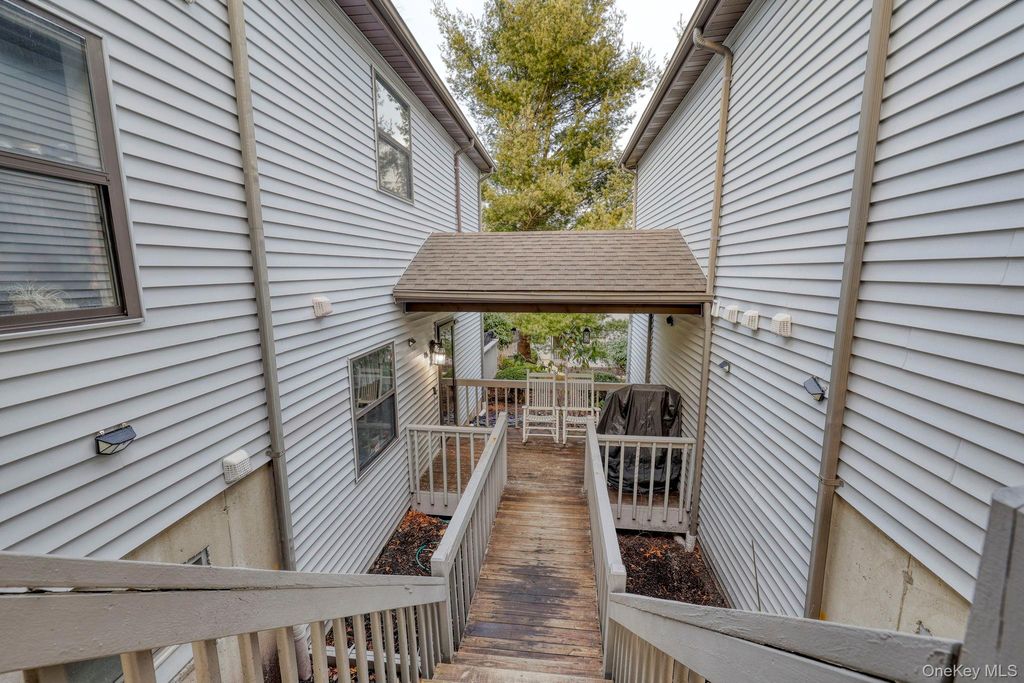 Photo of 86 Albert Court, Monroe, NY 10950 (MLS # 952022)