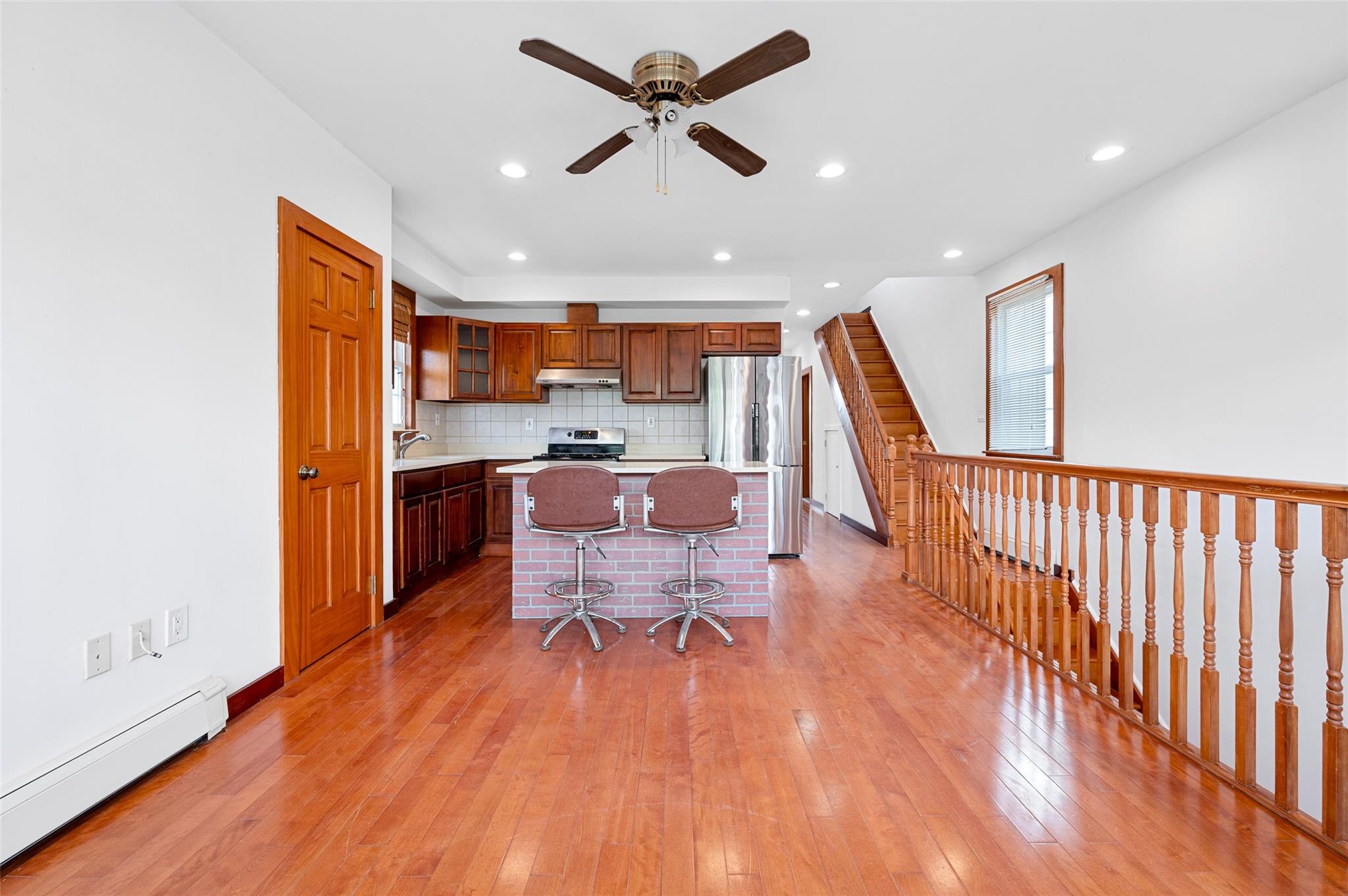 Rental Property at 216th St St 2, Bayside, Queens, NY - Bedrooms: 3 
Bathrooms: 2 
Rooms: 5  - $3,600 MO.