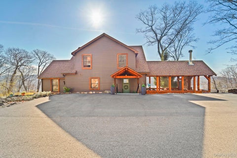 Homes For Sale - 1 Deer Trail<br/> Orange County, Greenwood Lake, NY 10925