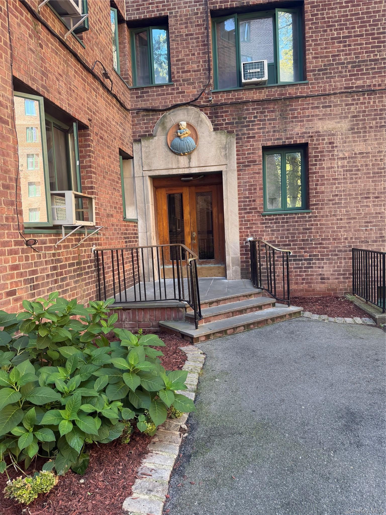 1641 Metropolitan Avenue 3H