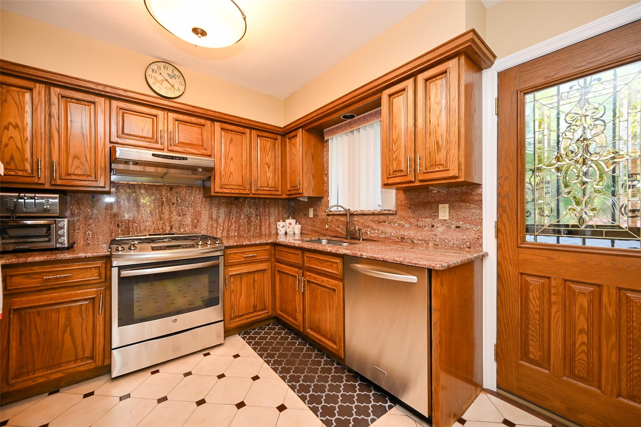14-85 166 Street, Whitestone, New York image 6