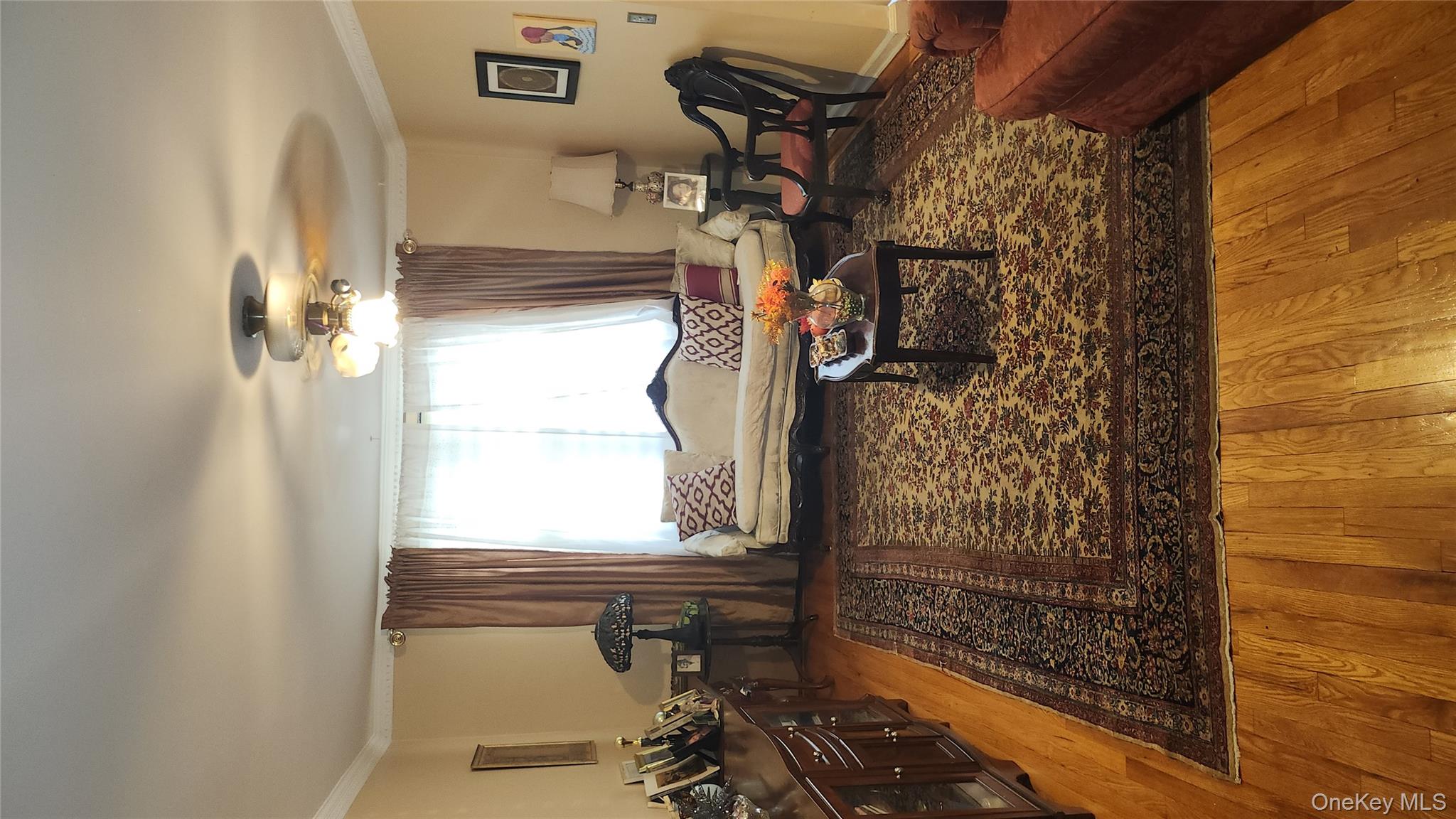 4425 Richardson Avenue