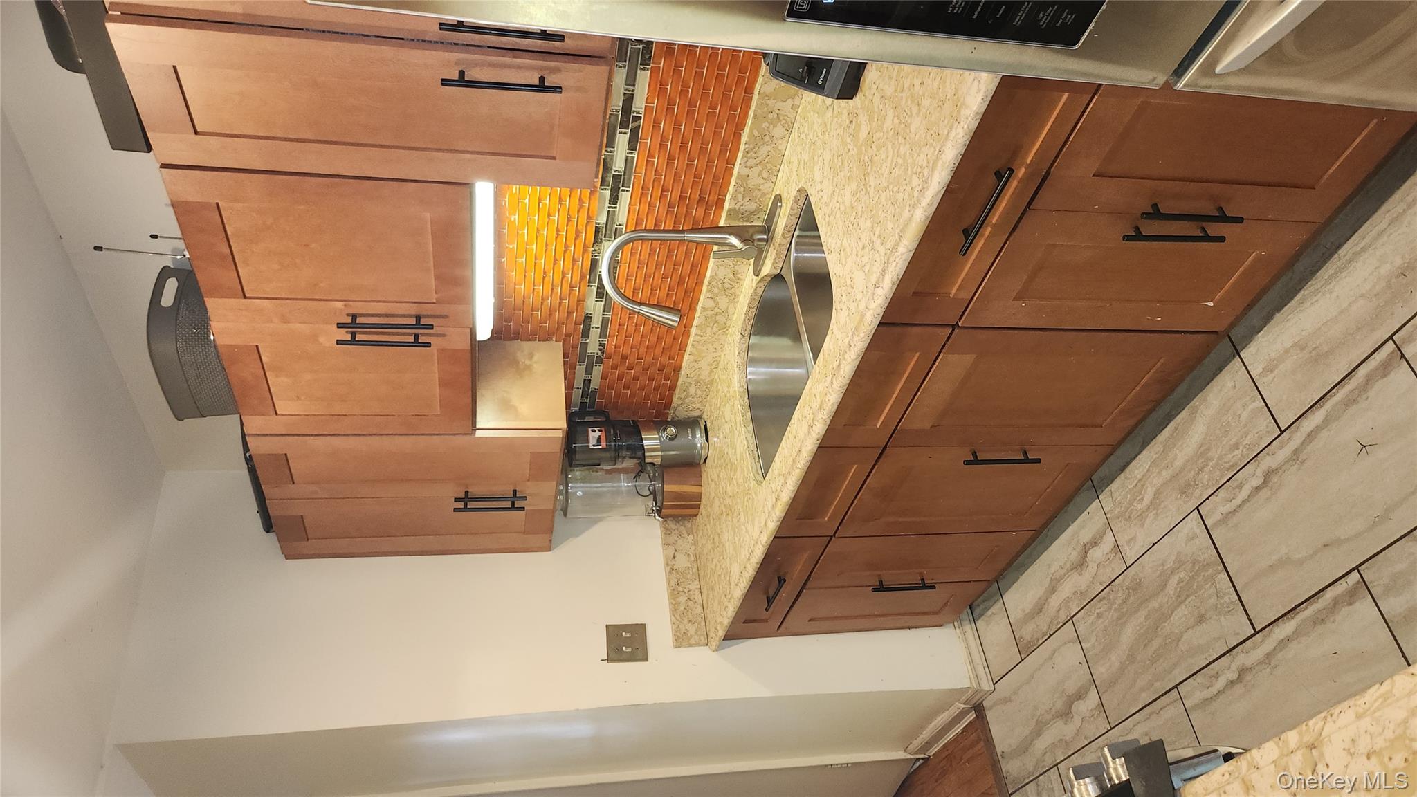 4425 Richardson Avenue