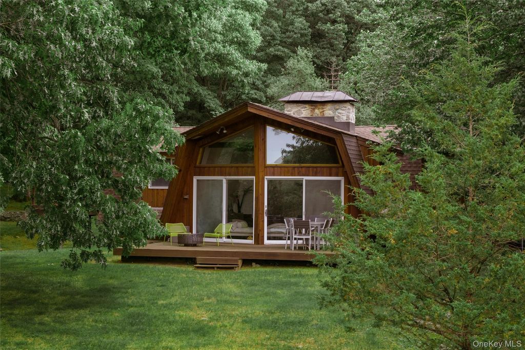 Photo of 280 Route 164, Patterson, NY 12563 (MLS # 1003935)