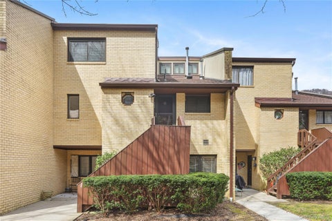 Condo For Sale - 368 N Greeley Avenue<br/> Chappaqua, NY 10514