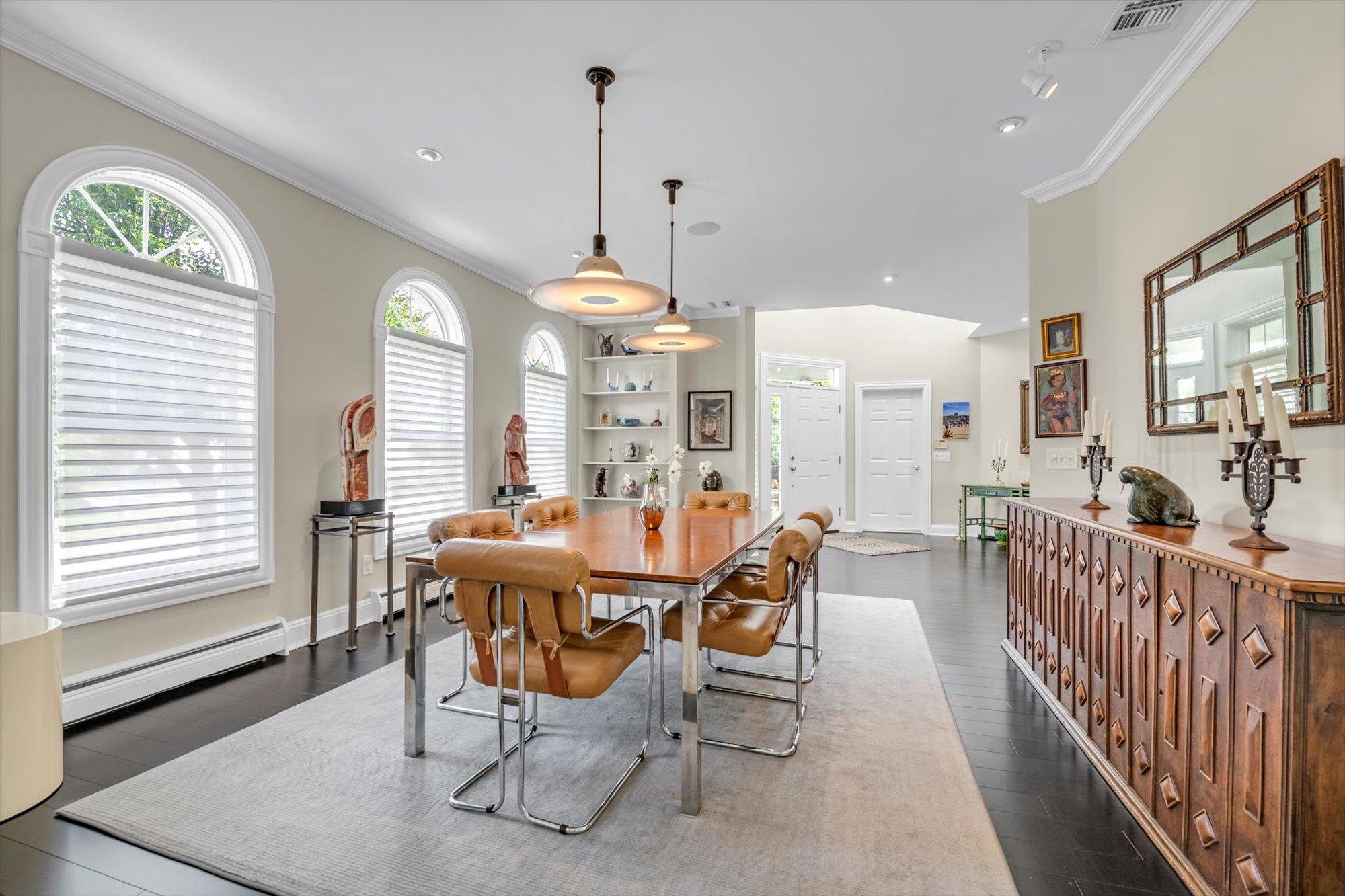 155 Eagle Crest