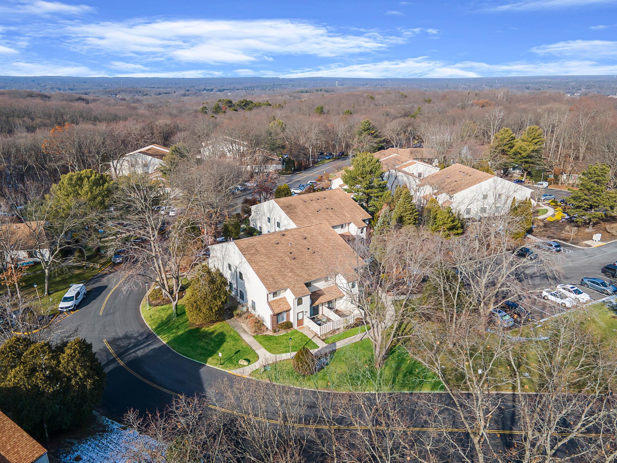 1022 Skyline Drive, Coram, New York image 5