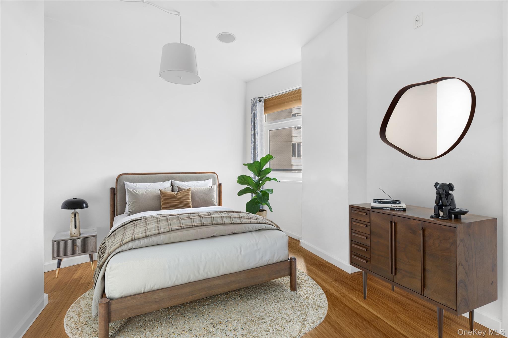 2415 Queens Plaza N 7A