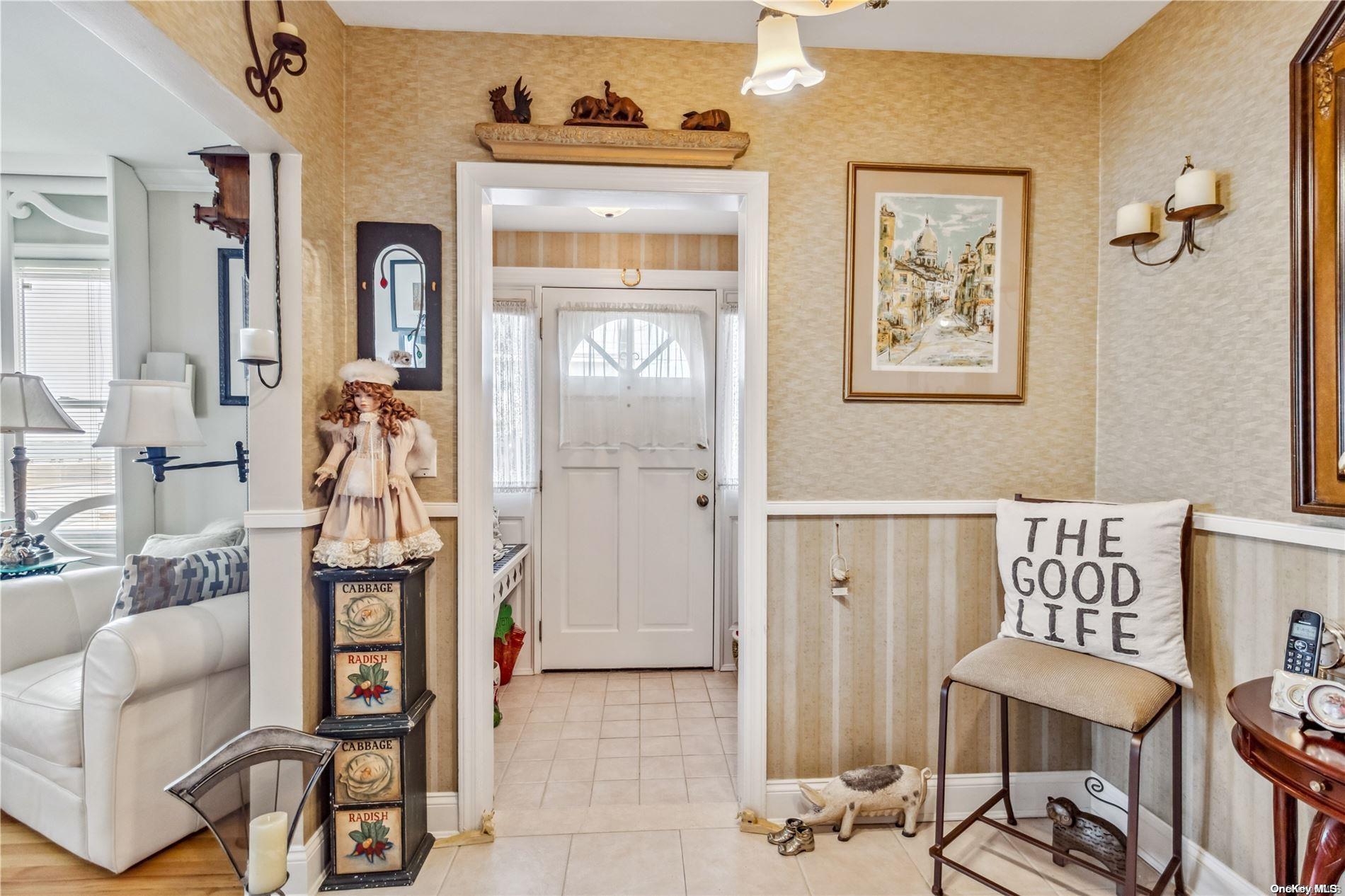 Beach 131st St, Belle Harbor, Queens, NY - 5 Bedrooms  
2 Bathrooms  
12 Rooms - 