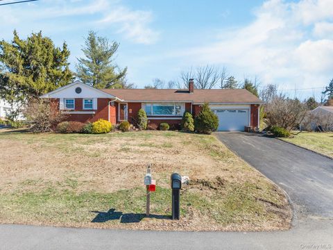 Homes For Sale - 40 Magnolia Drive<br/> Fishkill, NY 12590