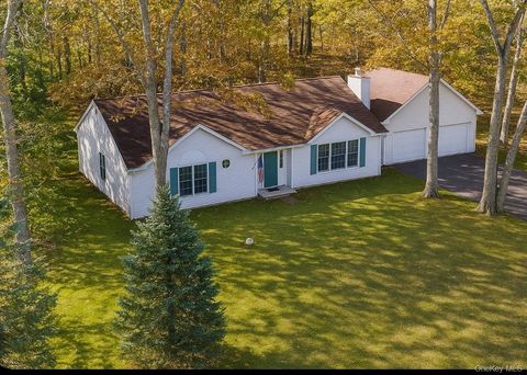 Photo of 133 High Meadow Lane, Jamesport, NY 11901 (MLS # 927104) Photo of 133 High Meadow Lane, Jamesport, NY 11901 (MLS # 927104)