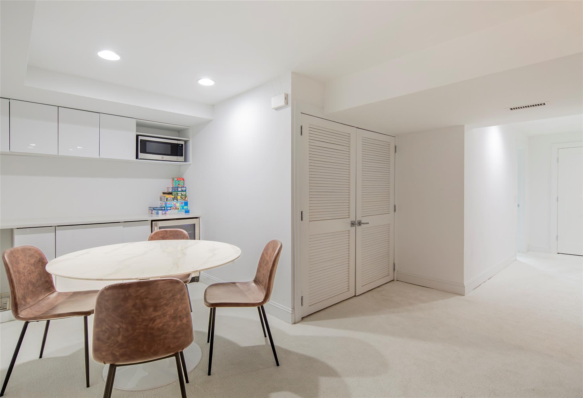 652 E Noyack Path, Water Mill, New York image 32