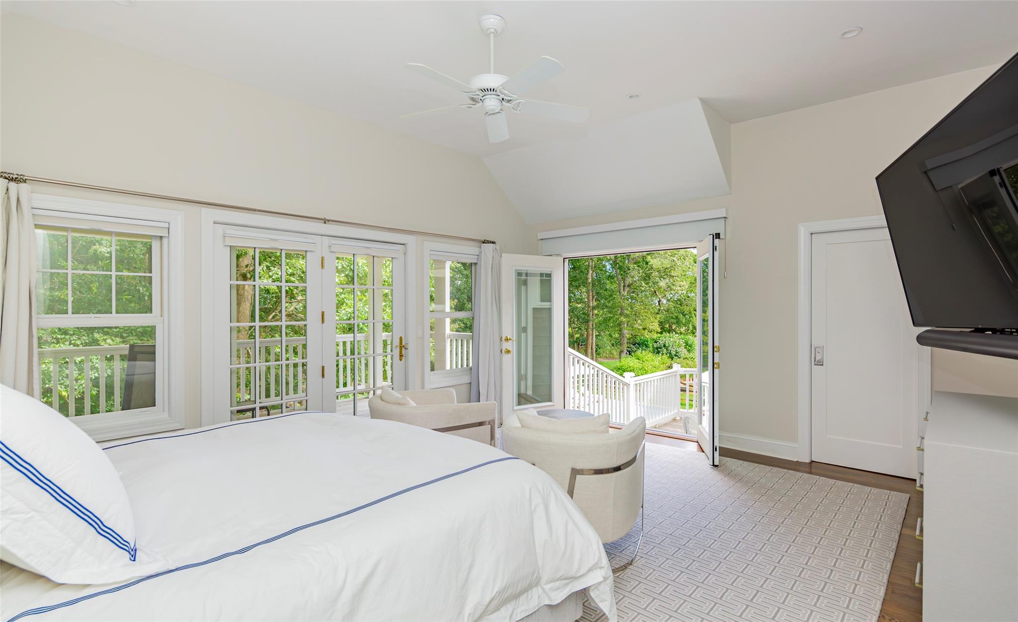 652 E Noyack Path, Water Mill, New York image 24