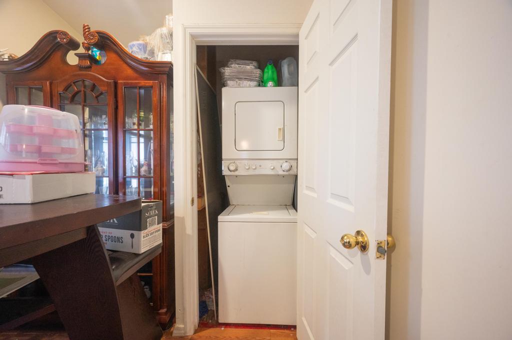 42 Ronald Drive, Amityville, New York image 15