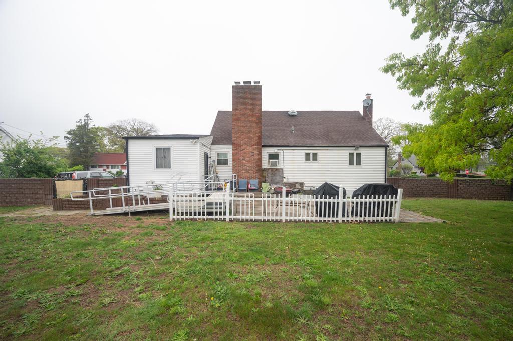 42 Ronald Drive N