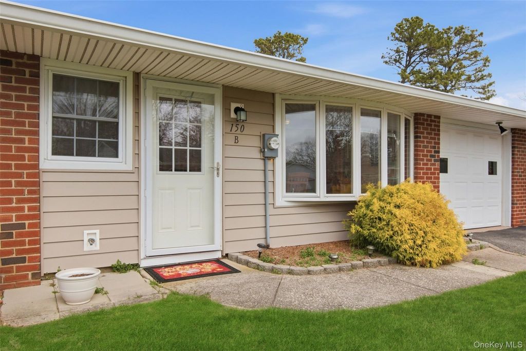 Photo of 150 Eastbourne Court #B, Ridge, NY 11961 (MLS # 985444)