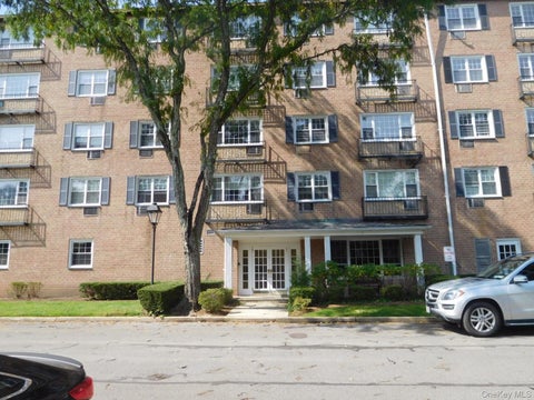 Condo For Rent - 1 Consulate Drive #1-A<br/> Tuckahoe, NY 10707
