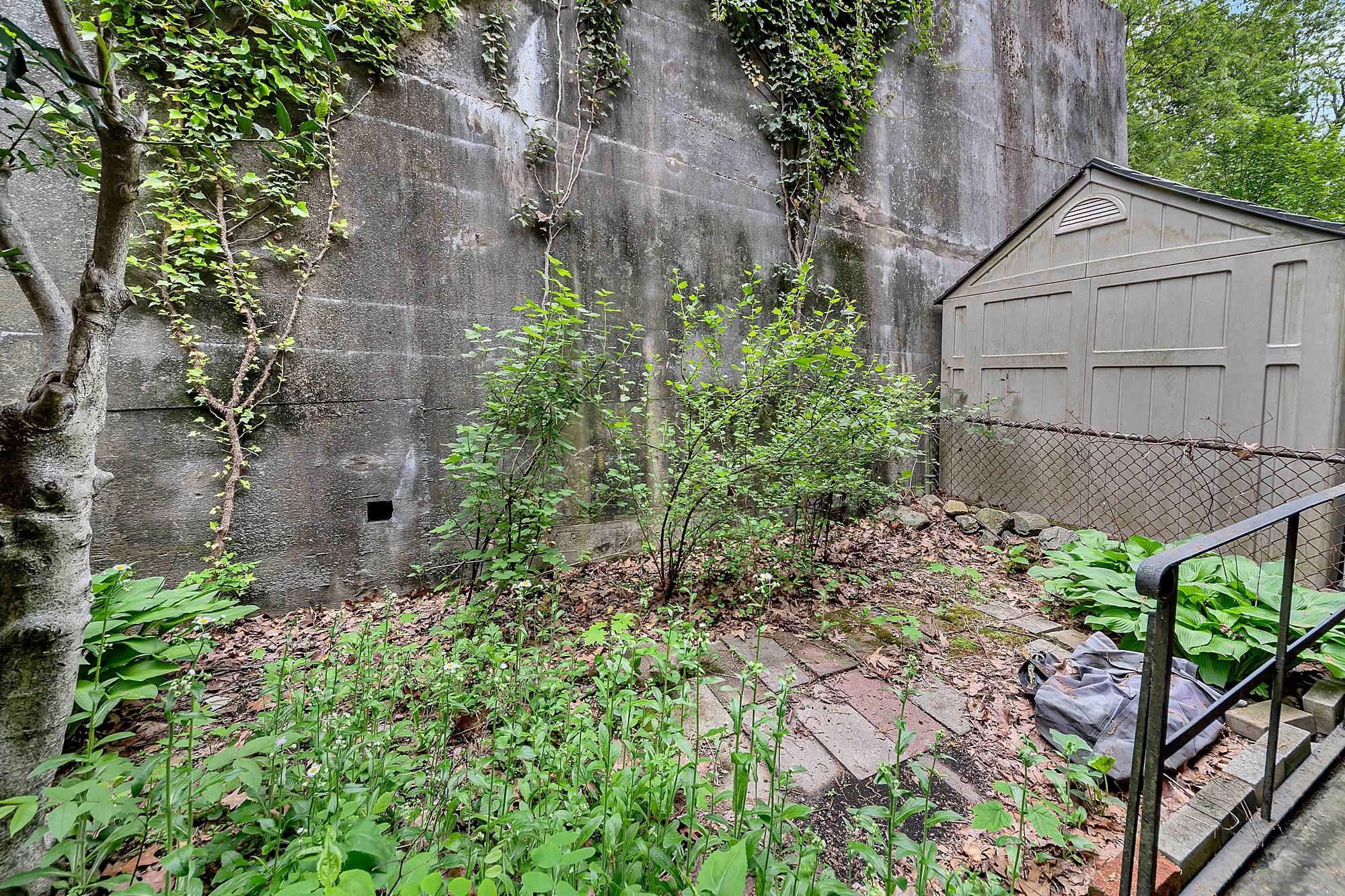 5450 Valles Avenue, Bronx, New York image 29