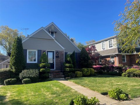 145 Wilton Street, New Hyde Park, NY 11040 - MLS#: 992064