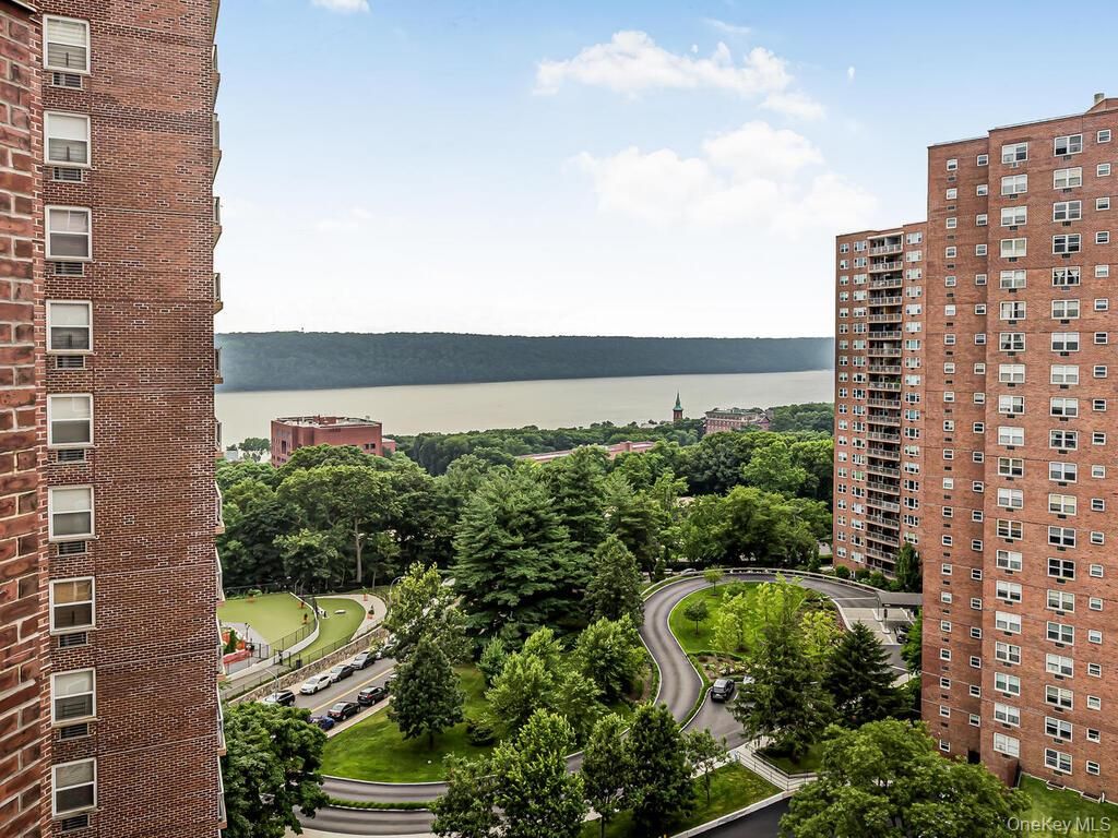 Photo of 5800 Arlington Avenue #16A, Bronx, NY 10471 (MLS # 965814)