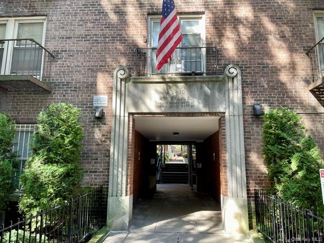 Photo of 43-10 48 Avenue #4F, Woodside, NY 11377 (MLS # 1054137)