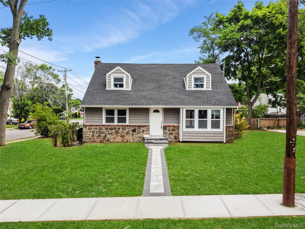Photo of 474 Roy Street, West Hempstead, NY 11552 (MLS # 1010450)