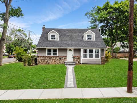 Homes For Sale - 474 Roy Street<br/> Nassau County, West Hempstead, NY 11552