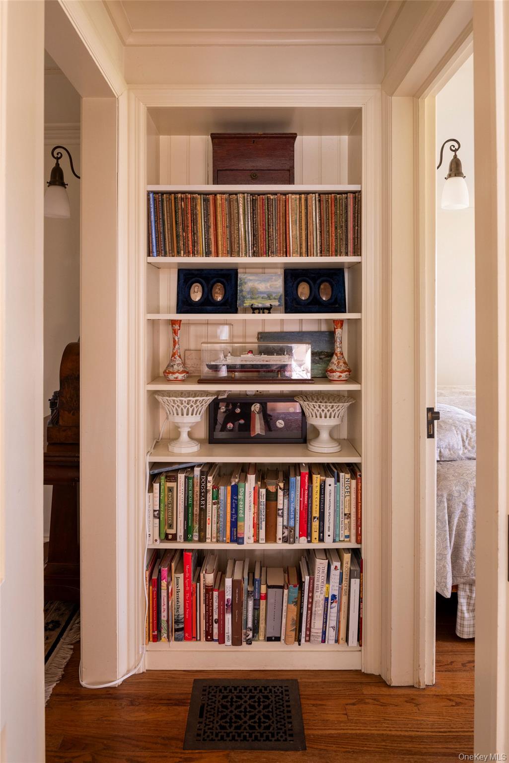 Germantown, New York 12526, United States, 4 Bedrooms Bedrooms, ,2 BathroomsBathrooms,Residential,Active,231006