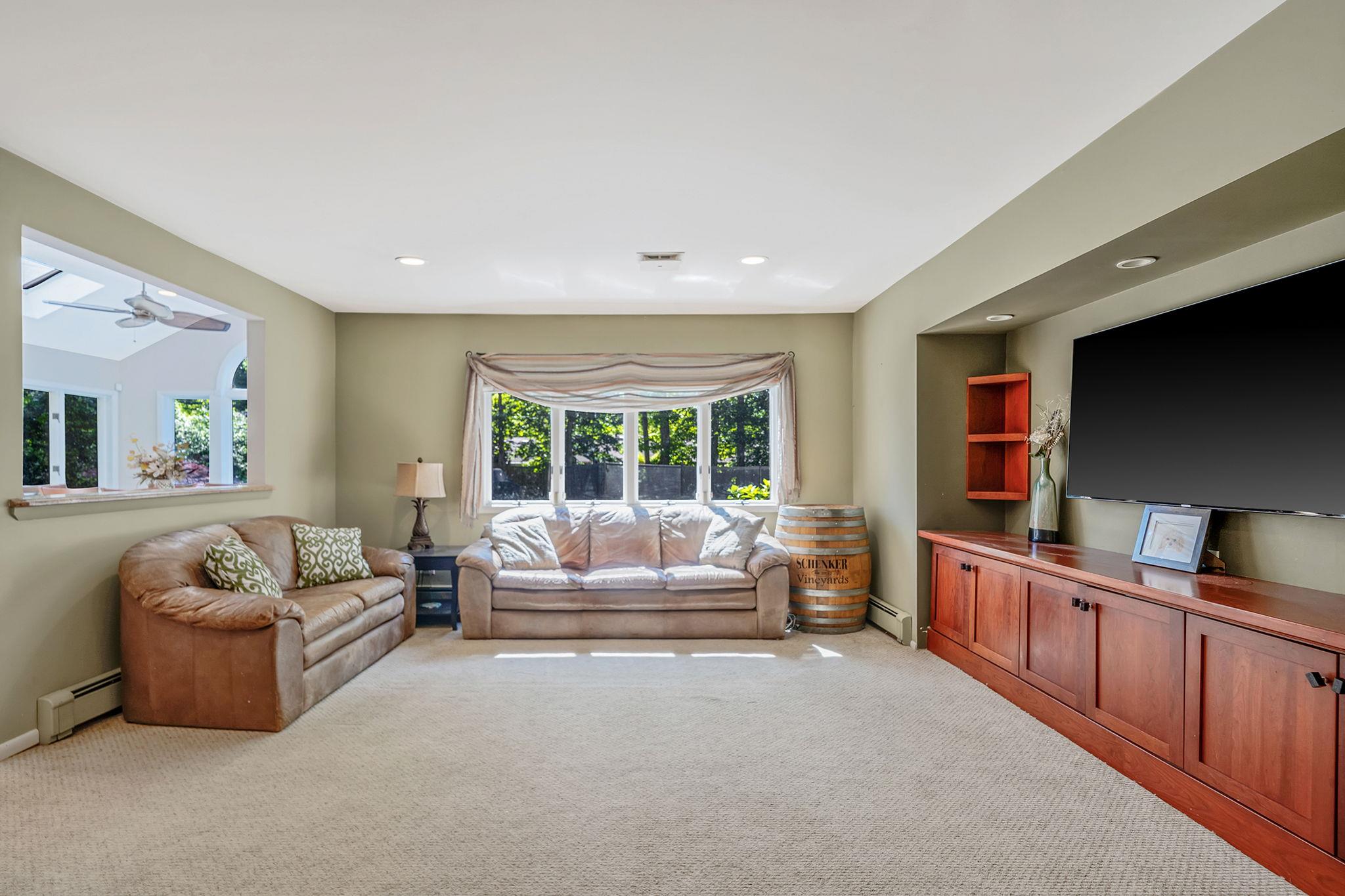 10 Patriot Court, Stony Brook, New York image 18