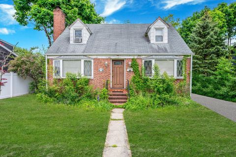 133 County Line Road Amityville NY 11701
