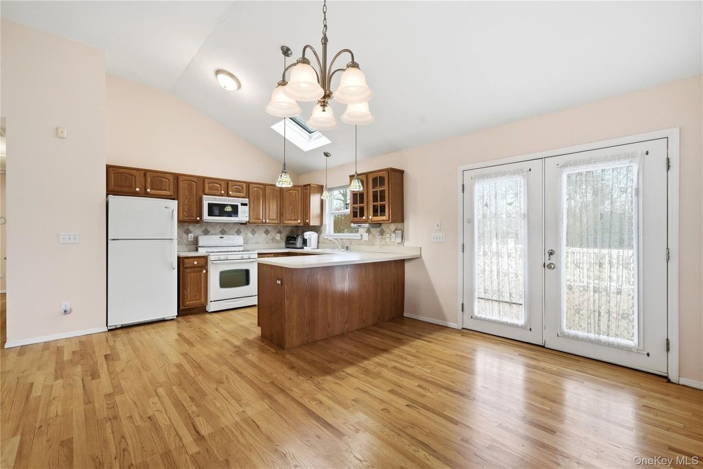 Photo of 28 2nd Avenue, Central Islip, NY 11722 (MLS # 951405)