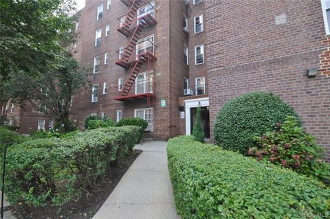 Photo of 39-50 52nd Streets #1B, Woodside, NY 11377 (MLS # 924064)