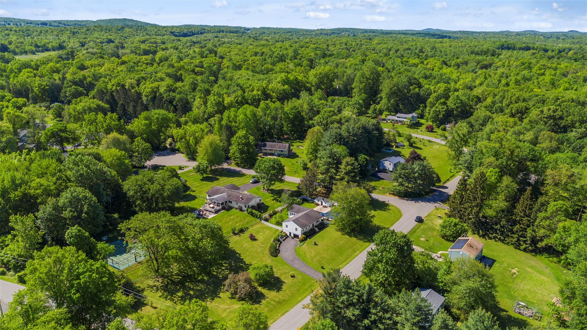 18 Meadow Road, New Paltz, New York image 2