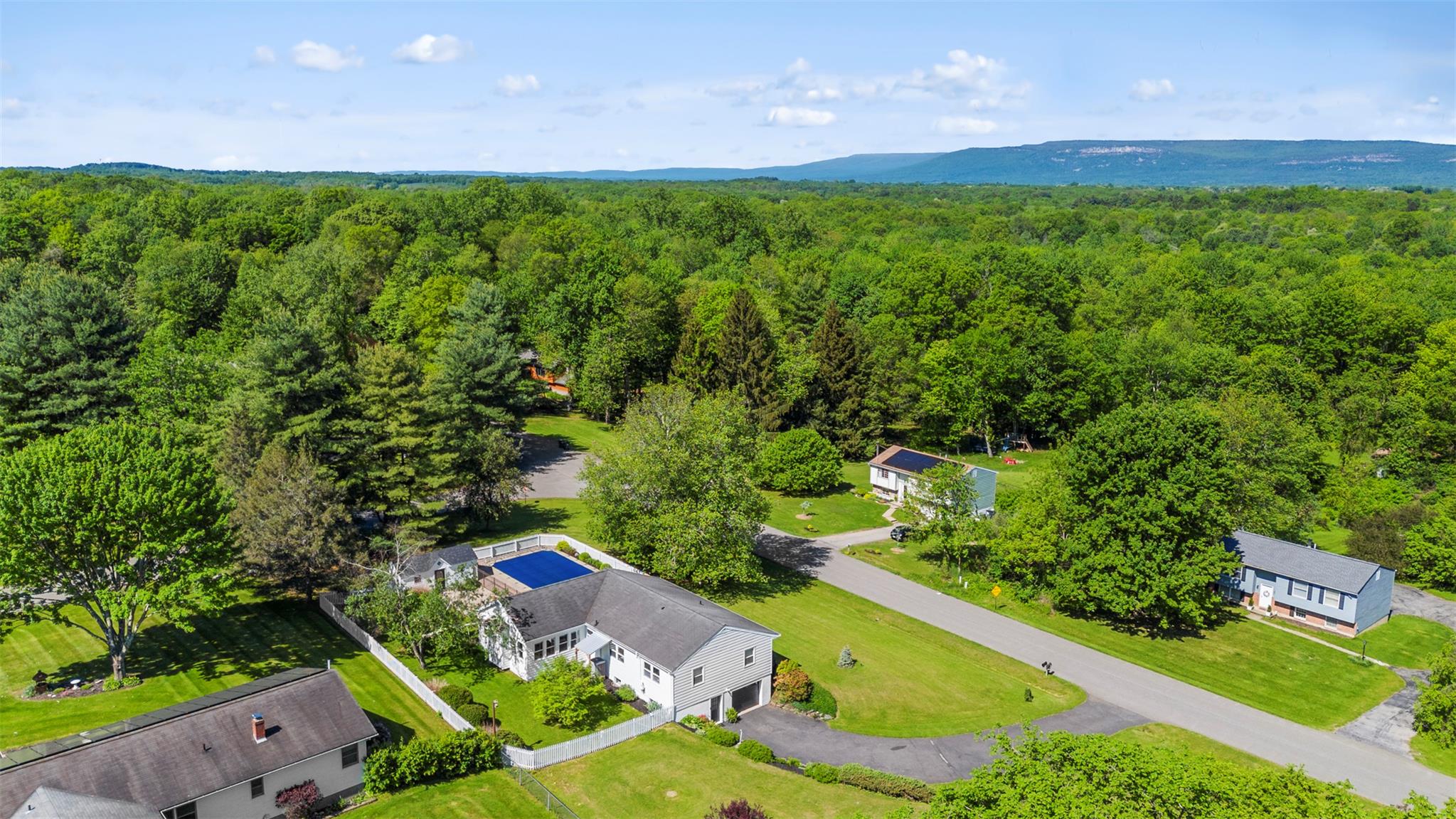 18 Meadow Road, New Paltz, New York image 5