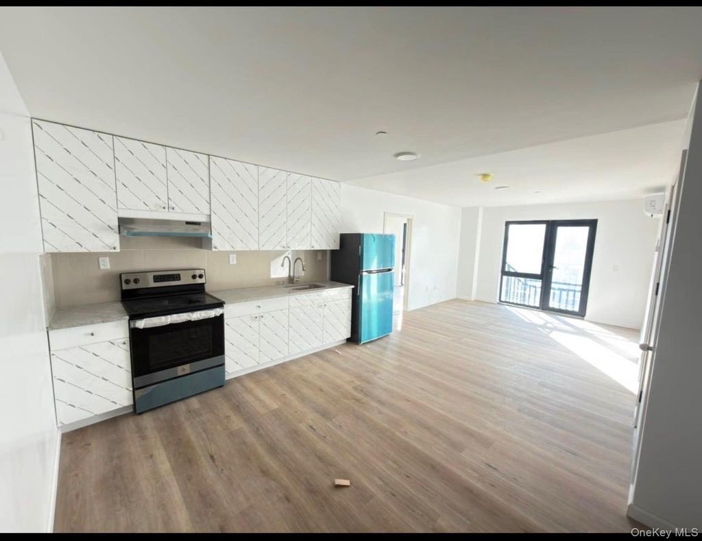 Photo of 70-40 45 St #7 H, Woodside, NY 11377 (MLS # 954716)