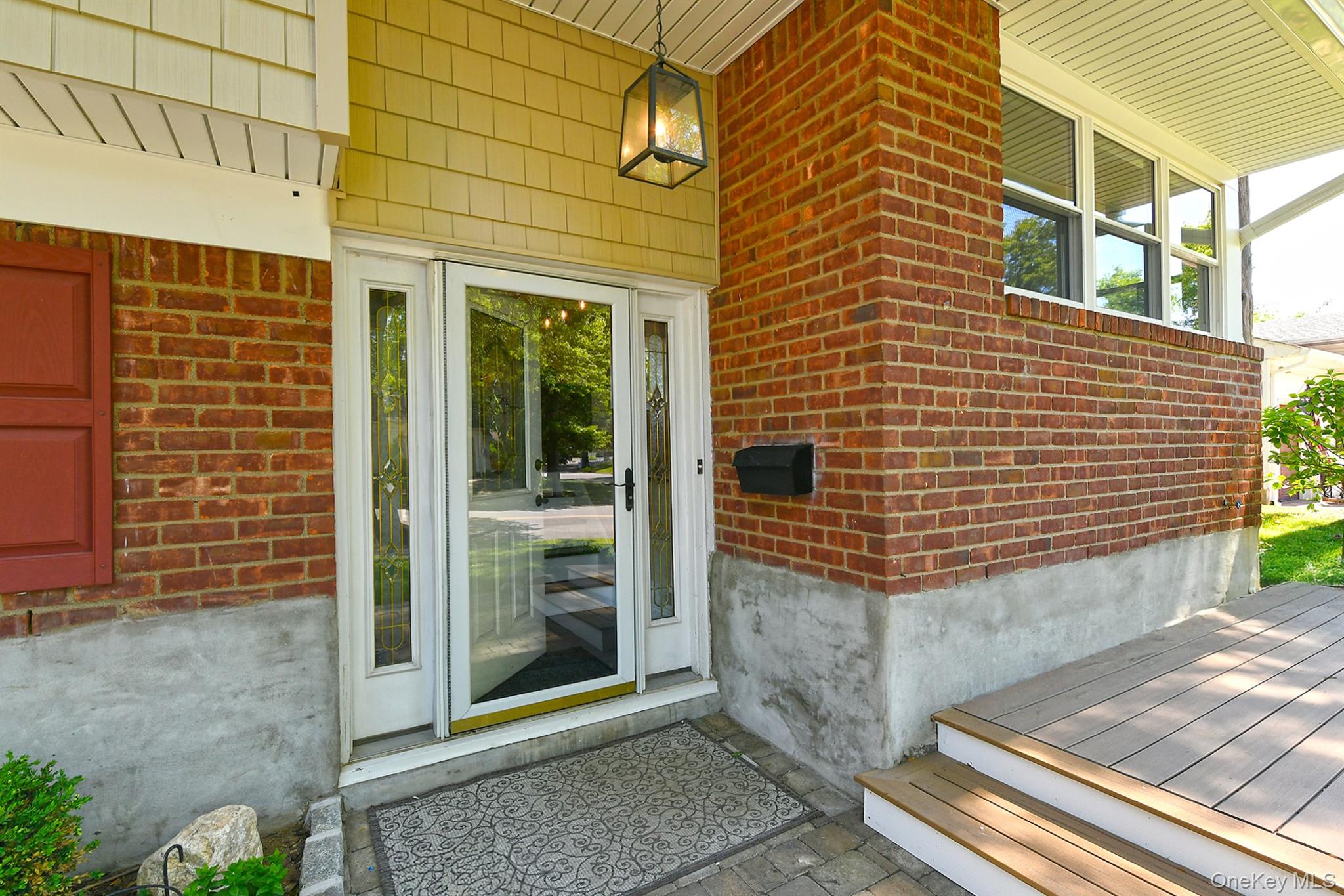 7 Rensselaer Drive