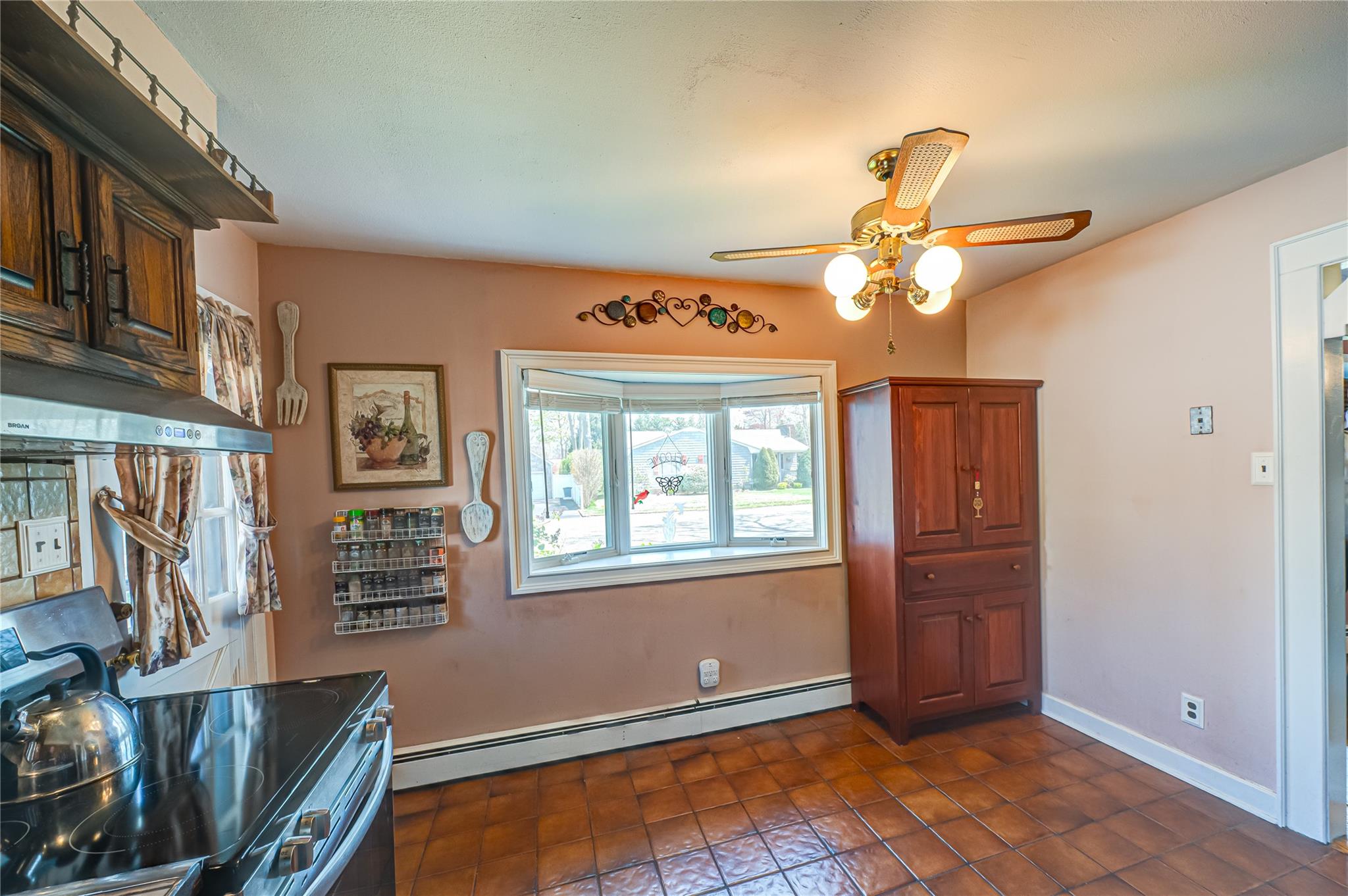 529 Myrtle Avenue, West Islip, New York image 5
