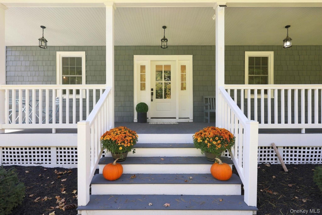Photo of 509 Ulster Heights Road, Ellenville, NY 12428 (MLS # 1059063)