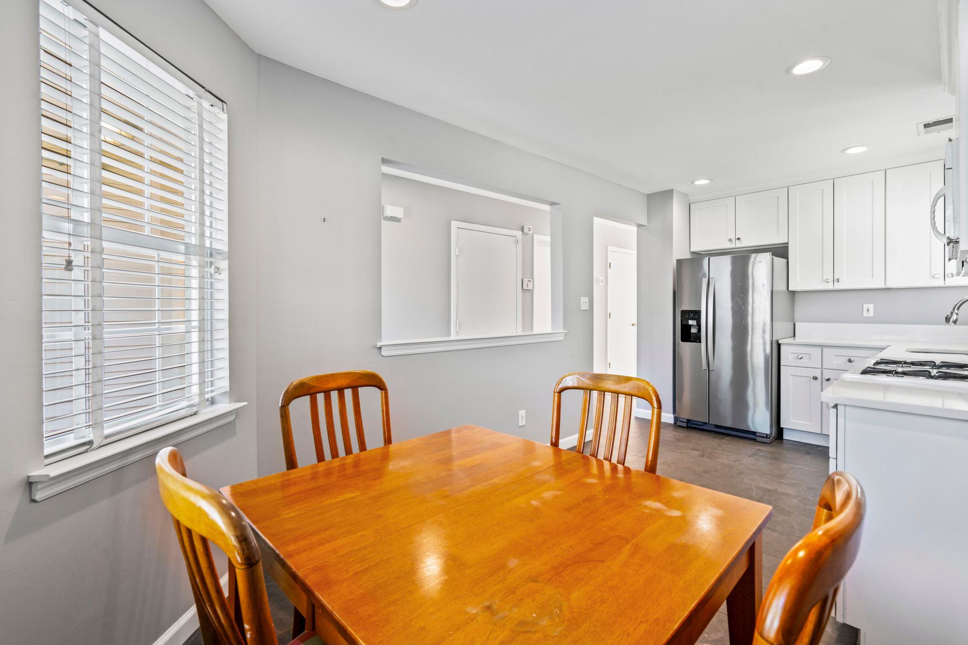 6 Lyndon Place, Melville, New York image 5